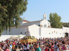 La Velá, Tradición y Gastronomía
